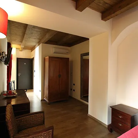 Muro Torto - Struttura Sanificata Giornalmente Con Prodotti Conformi Al Decalogo Del Ministero Salute - Personale Sottoposto A Test Sierologico Periodicamente Bed & Breakfast Foggia